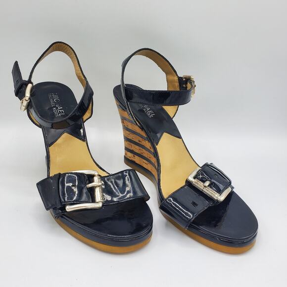 Michael Kors Pacific Patent Leather Wedge Buckle Strap Sandal Heel Shoe 7.5 - Picture 2 of 10